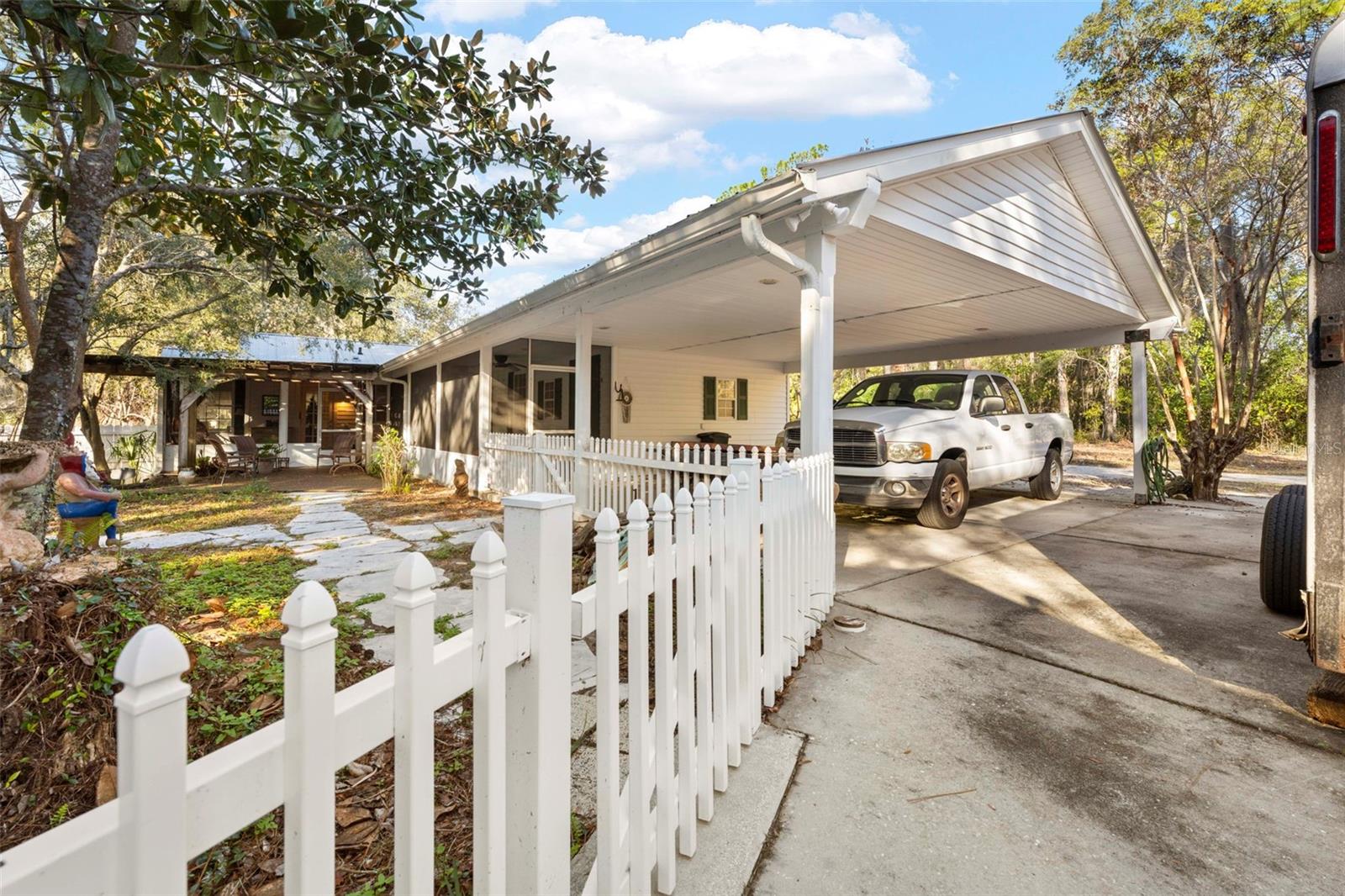 Image 15 of 63 For 16 52nd Street