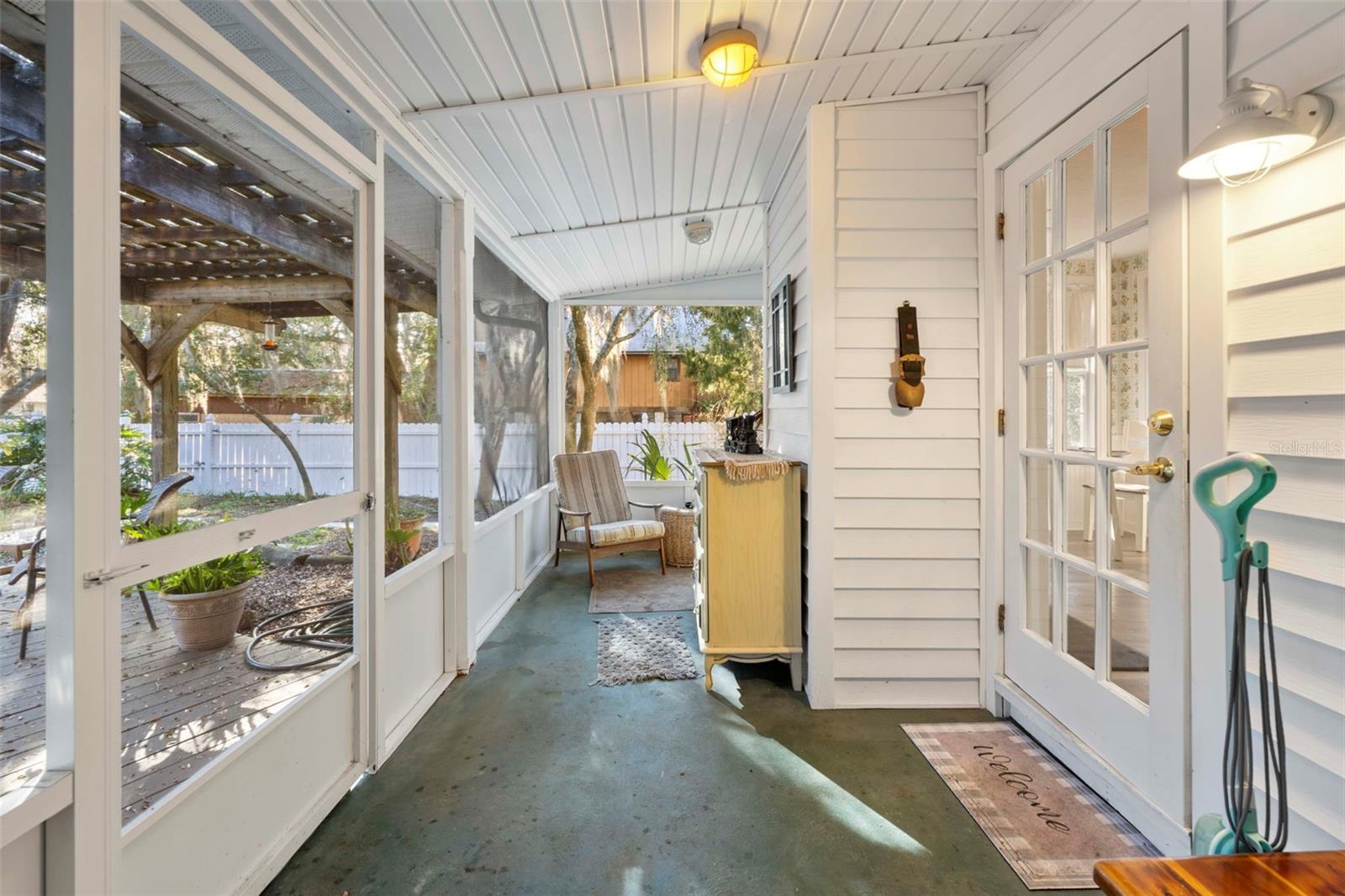 Image 18 of 63 For 16 52nd Street