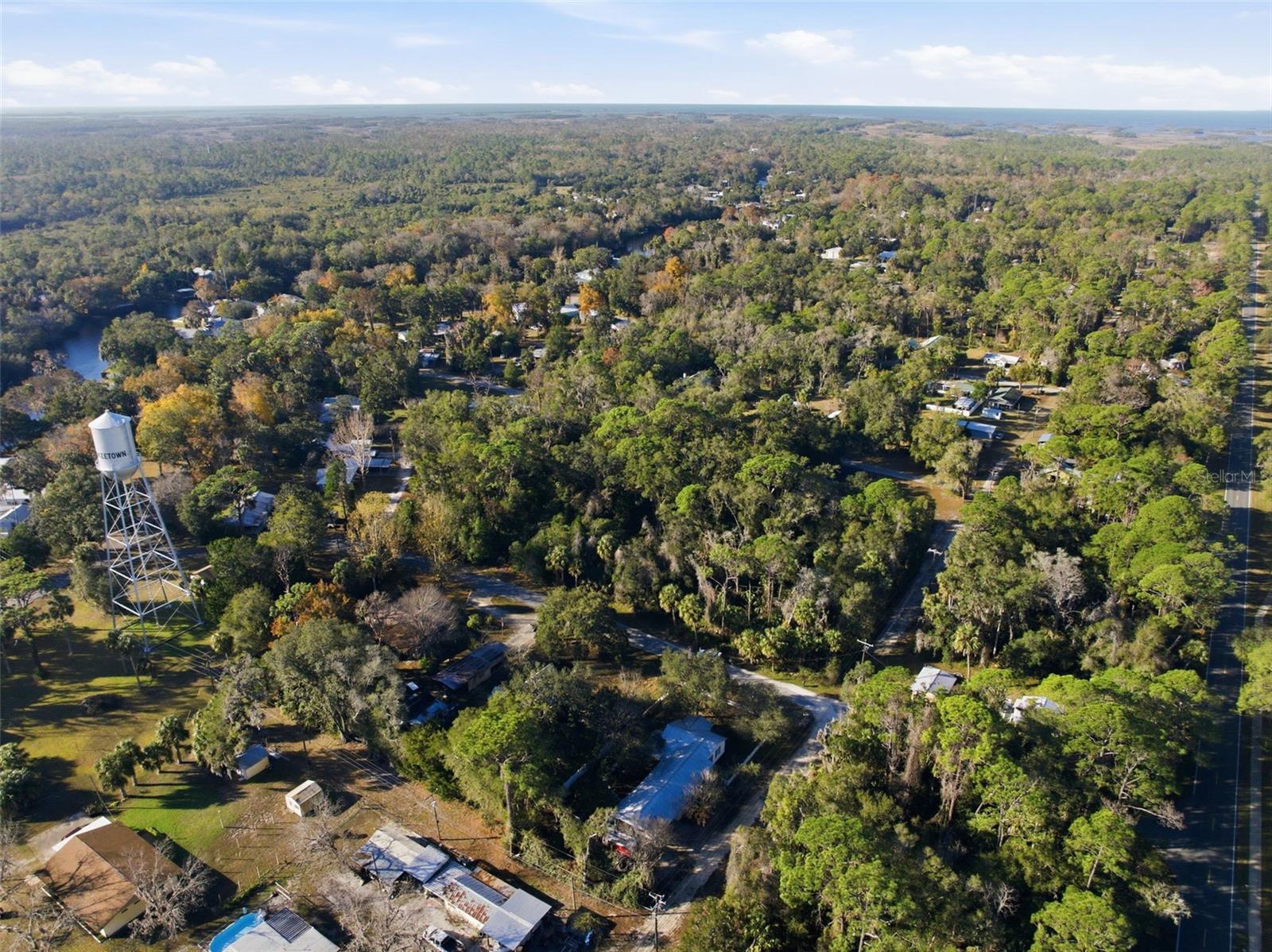 Image 19 of 63 For 16 52nd Street