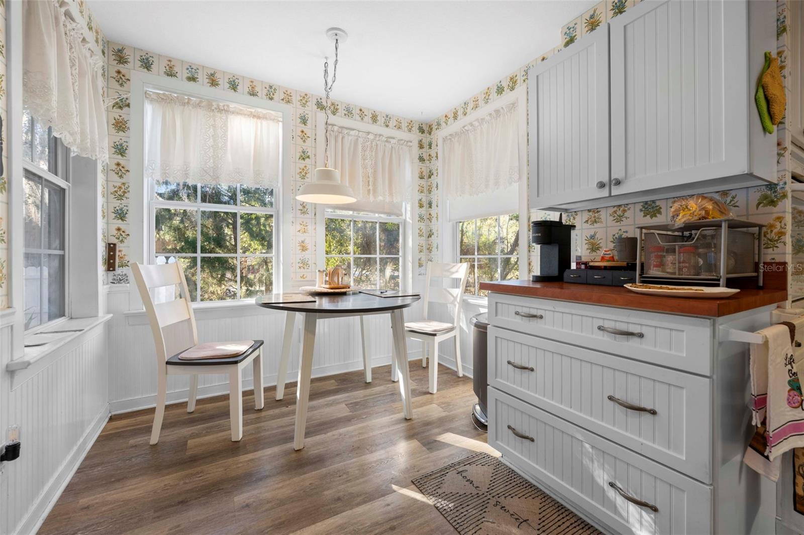 Image 20 of 63 For 16 52nd Street