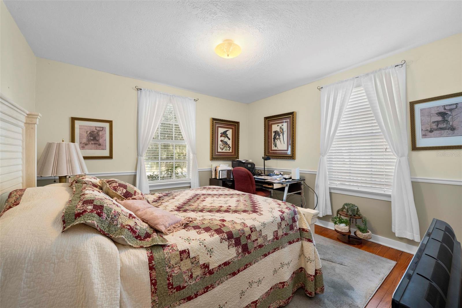 Image 34 of 63 For 16 52nd Street