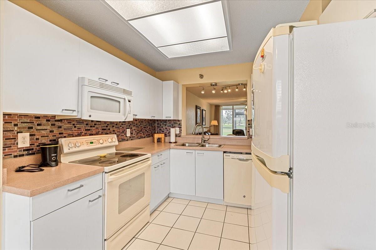 Image 11 of 41 For 3780 Pinebrook Circle 106