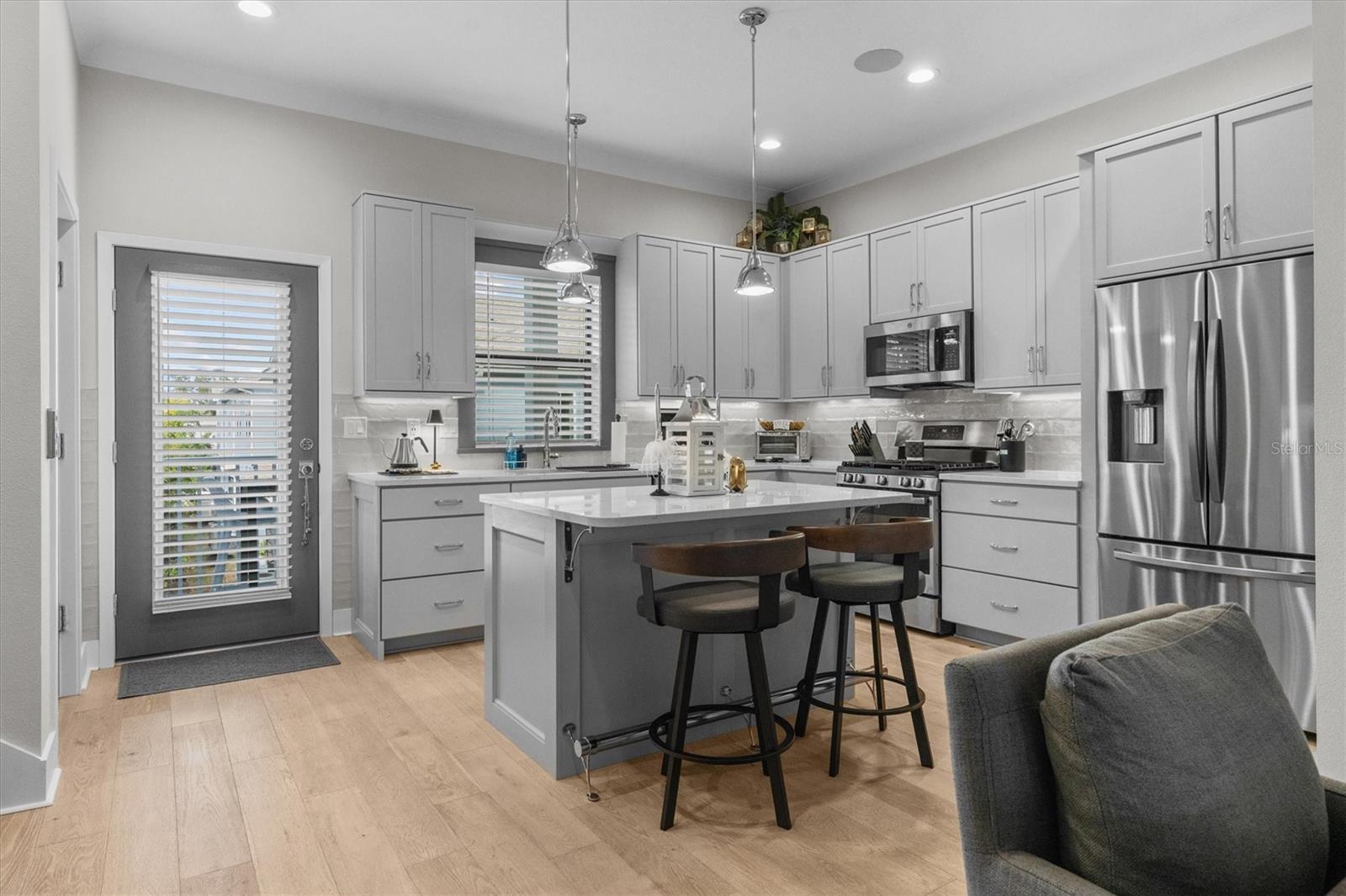 Image 20 of 54 For 946 Highland Avenue 27