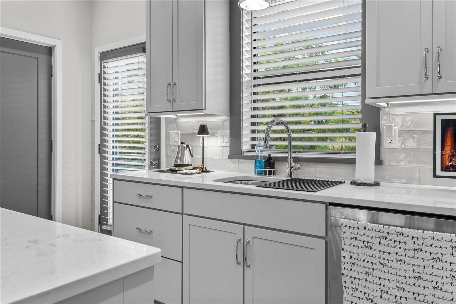 Image 22 of 54 For 946 Highland Avenue 27