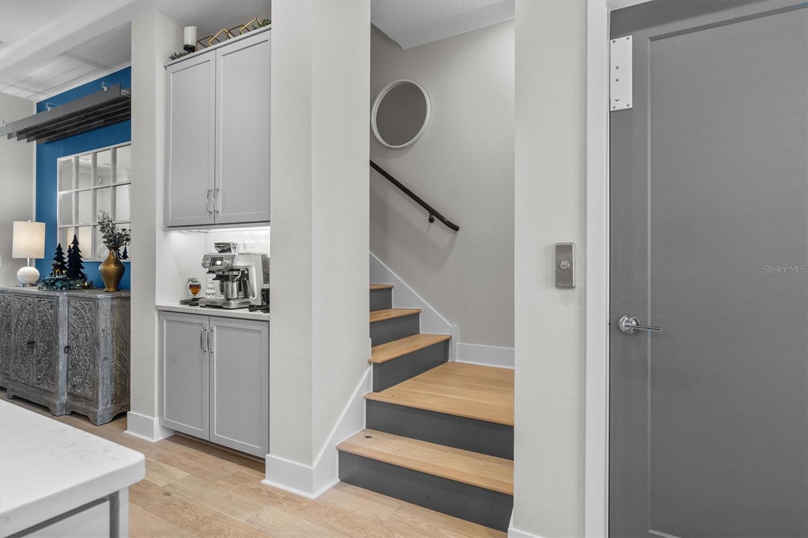 Image 28 of 54 For 946 Highland Avenue 27