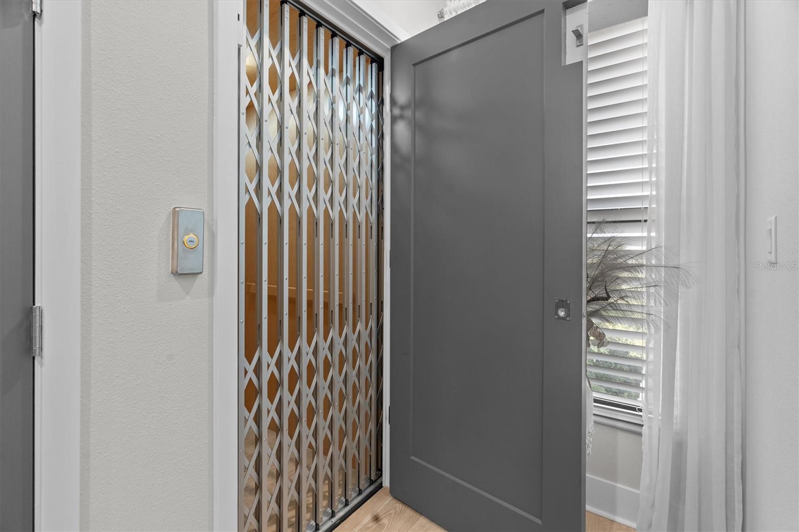 Image 32 of 54 For 946 Highland Avenue 27