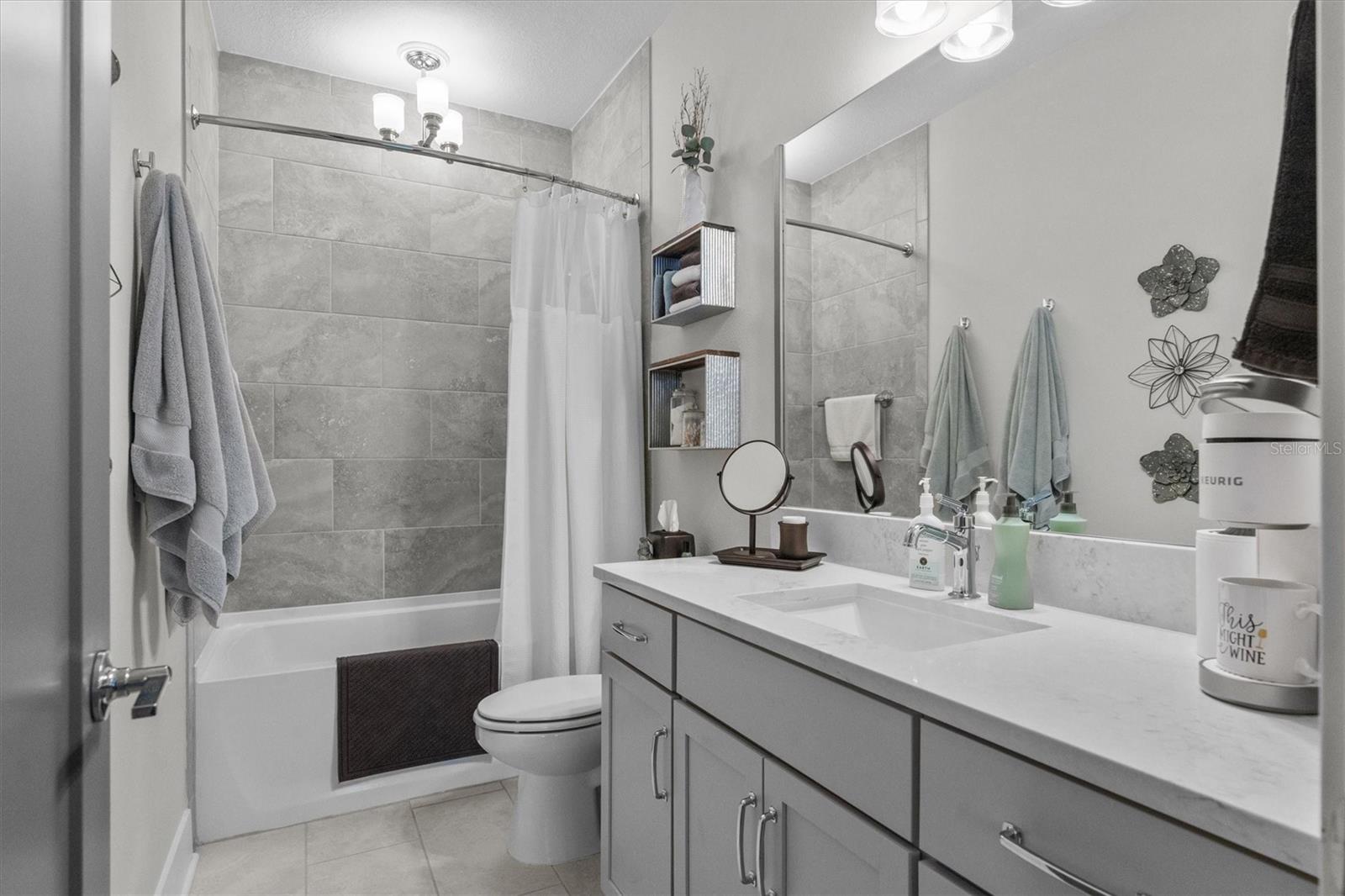 Image 44 of 54 For 946 Highland Avenue 27