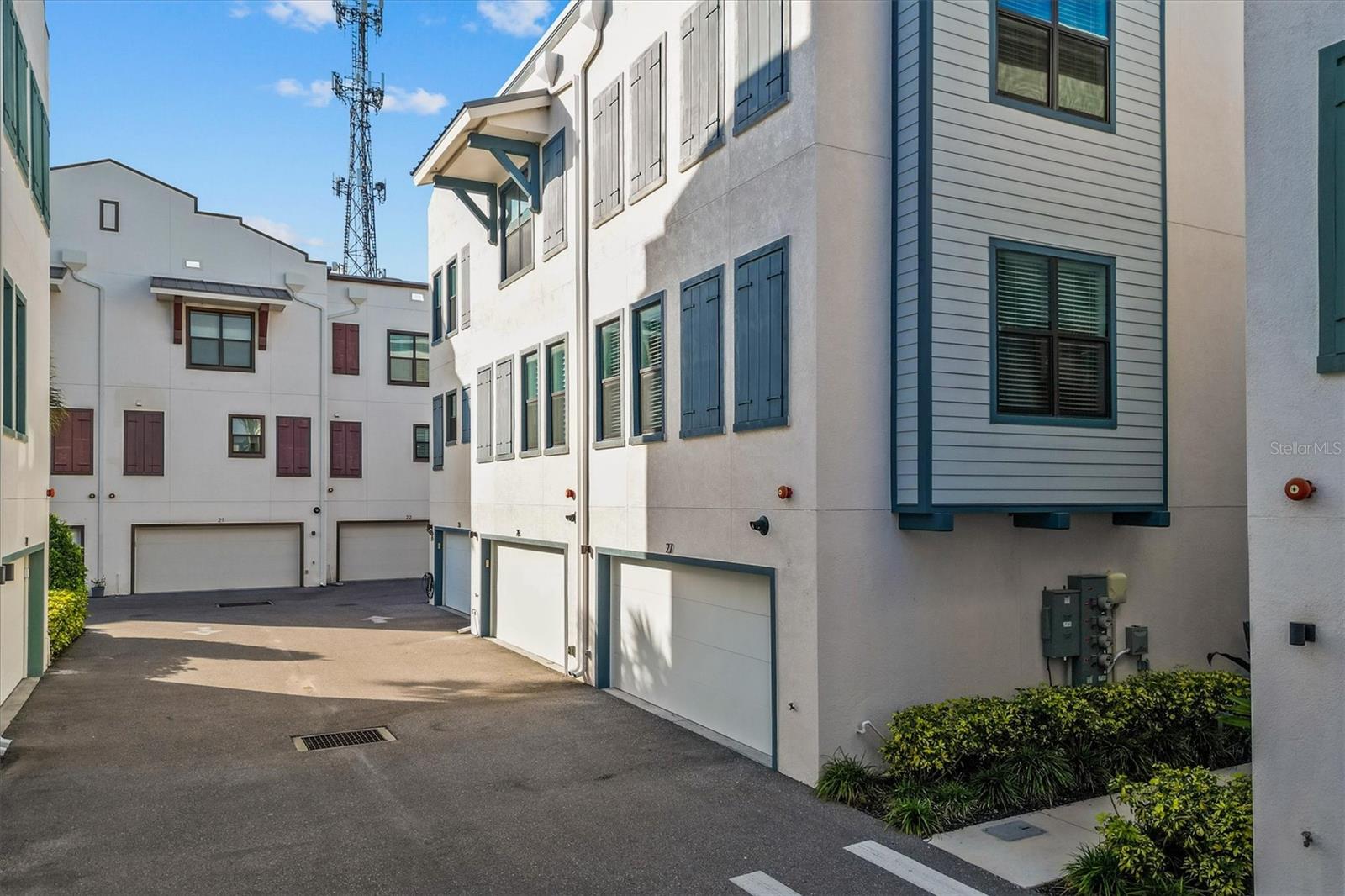 Image 51 of 54 For 946 Highland Avenue 27