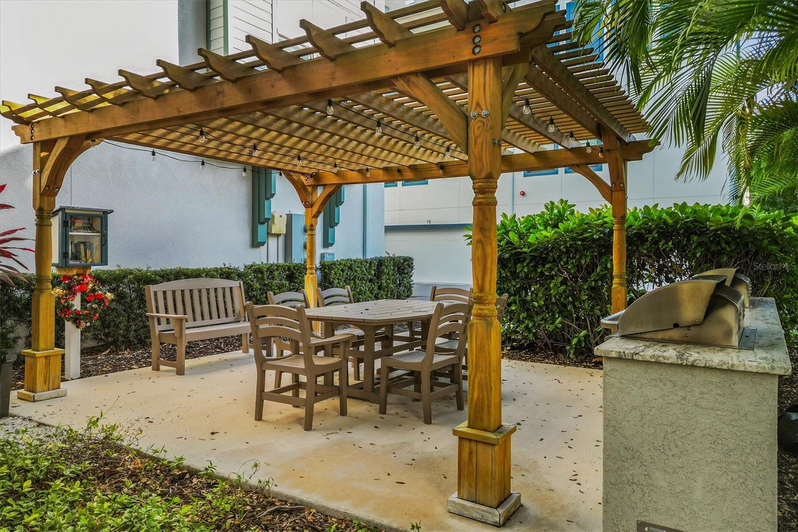 Image 54 of 54 For 946 Highland Avenue 27