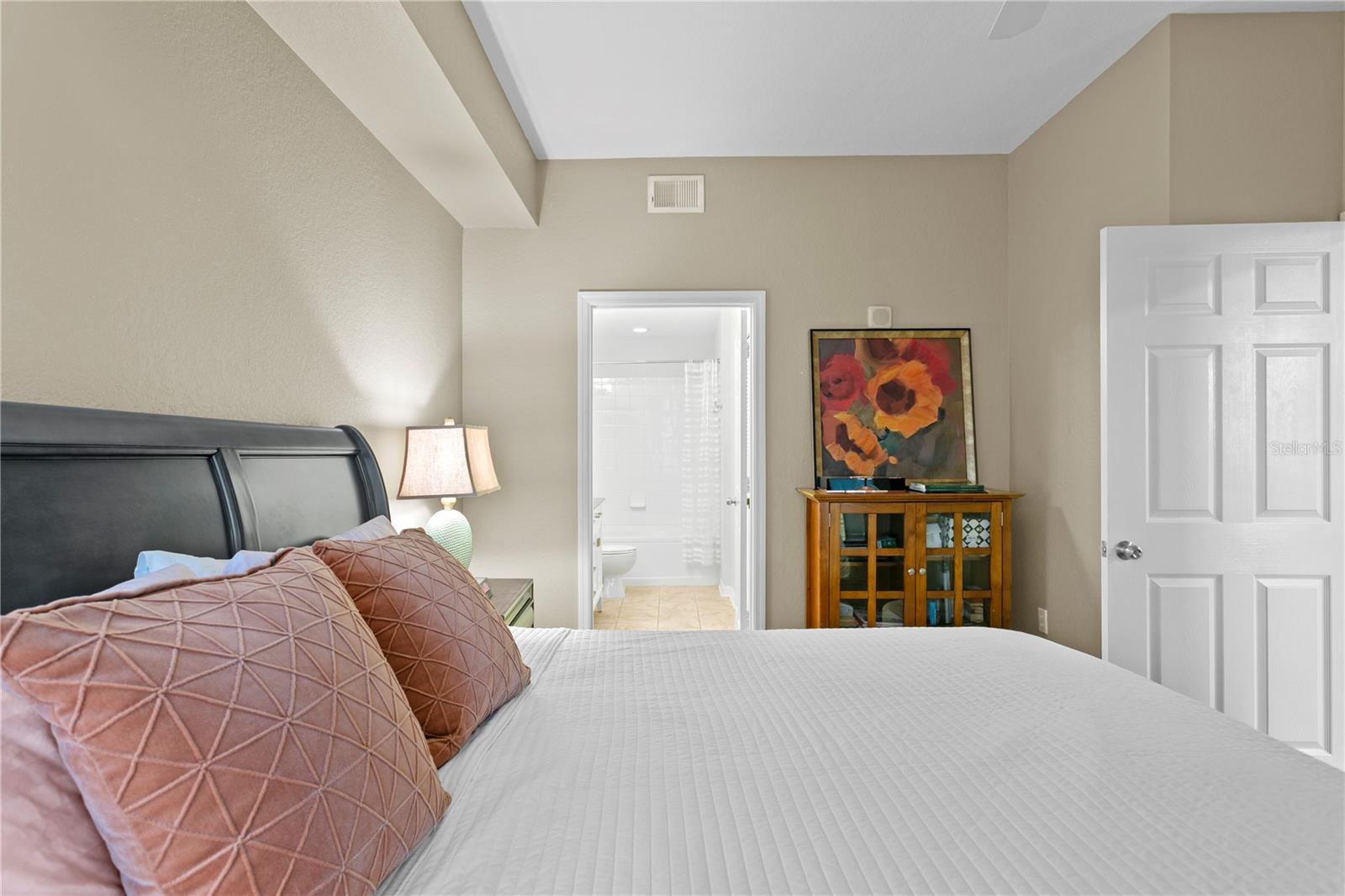 Image 16 of 60 For 700 Harbour Island Boulevard 218