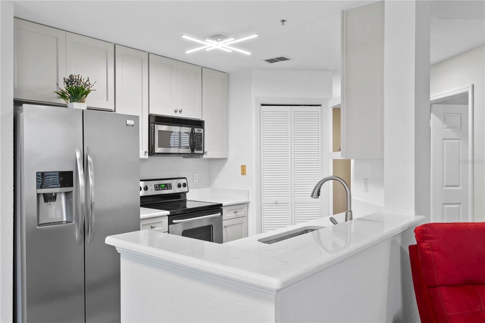 Image 22 of 60 For 700 Harbour Island Boulevard 218