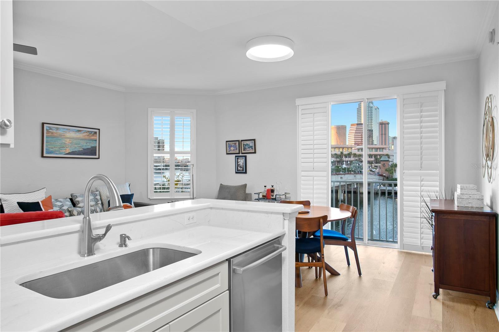 Image 24 of 60 For 700 Harbour Island Boulevard 218