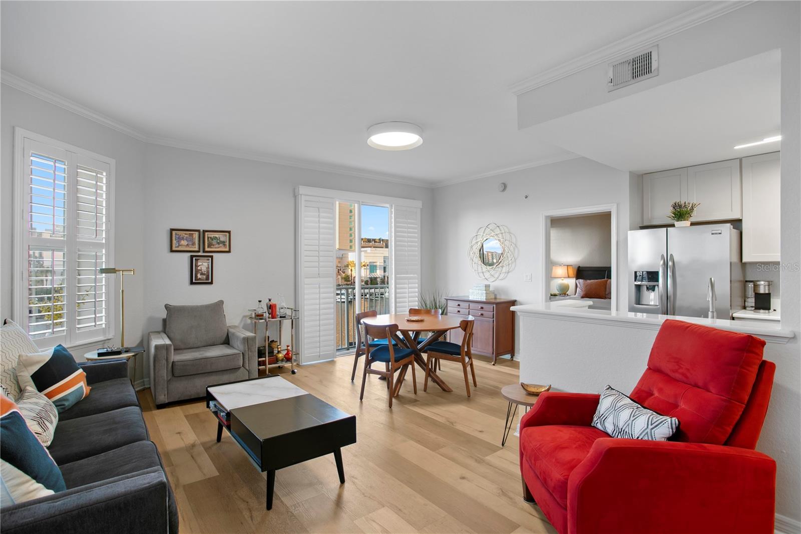 Image 3 of 60 For 700 Harbour Island Boulevard 218