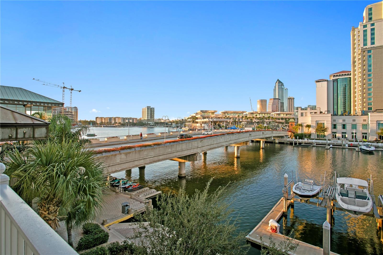 Image 50 of 60 For 700 Harbour Island Boulevard 218