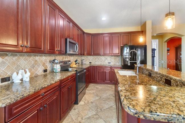 Image 19 of 57 For 14509 Strathglass Drive