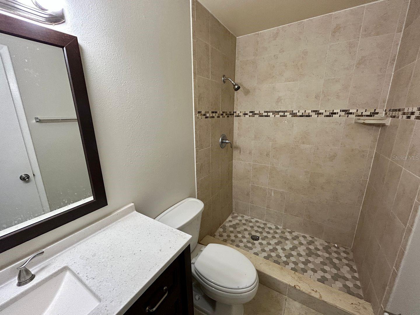 Image 15 of 27 For 1042 Axlewood Circle