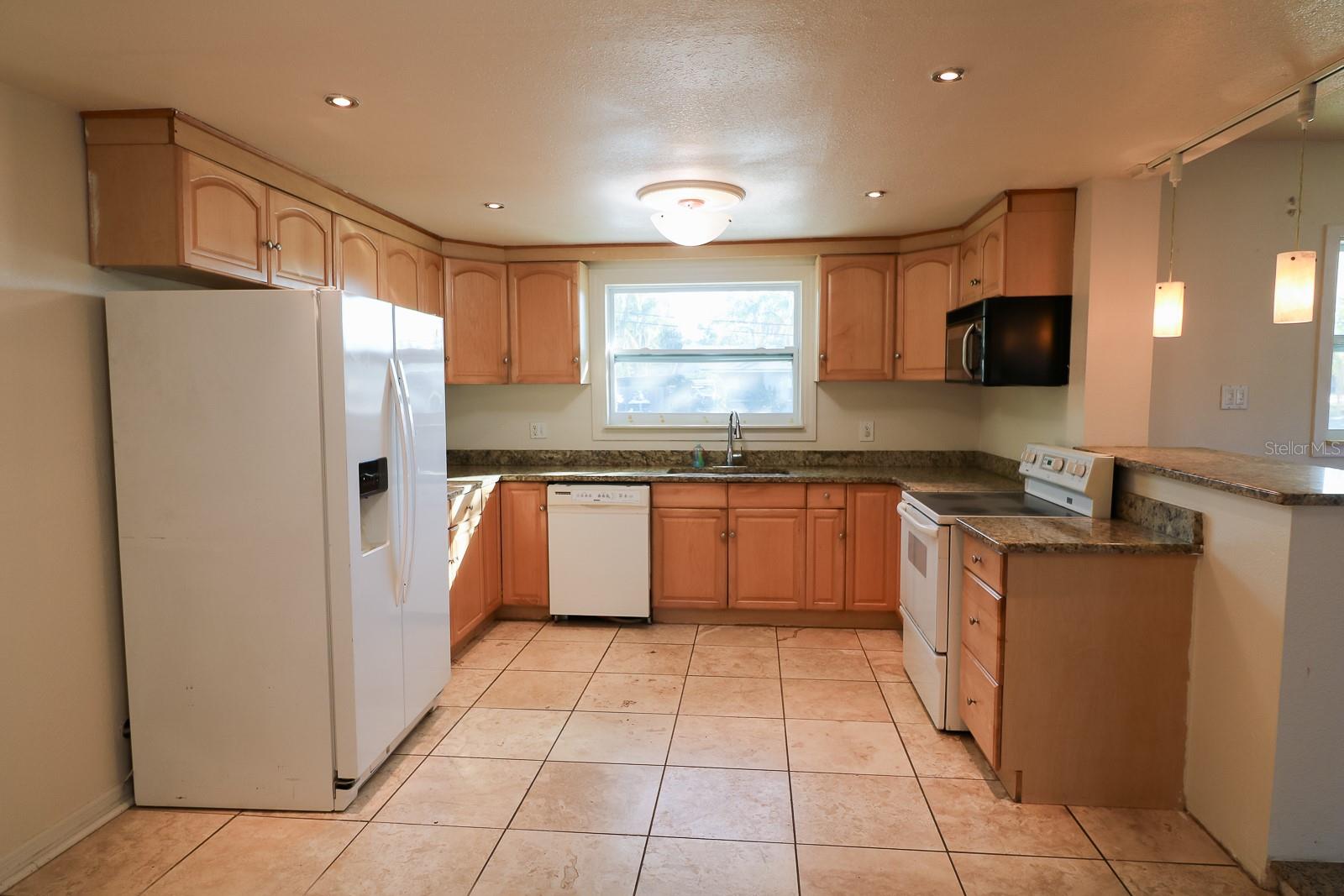 Image 8 of 13 For 2106 109th Avenue