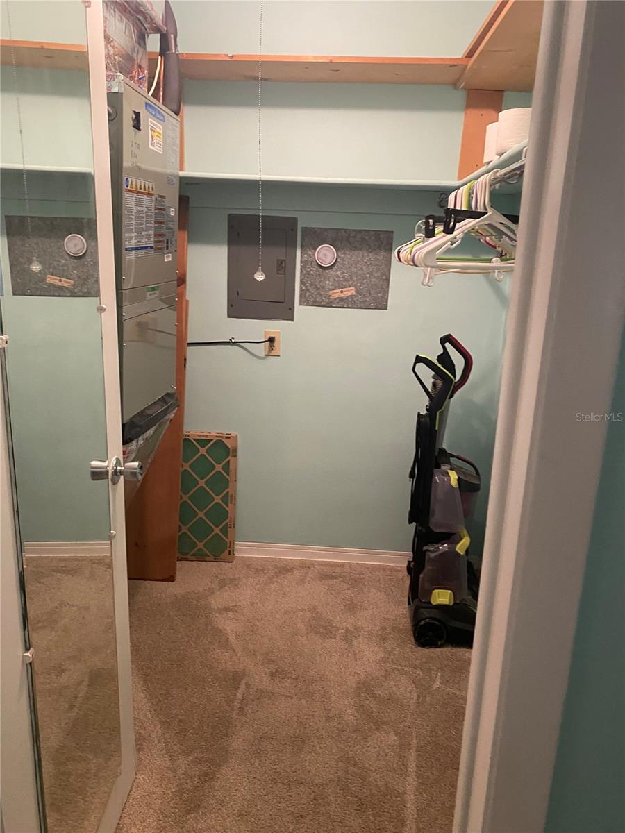 Image 11 of 29 For 11224 82nd Avenue 210