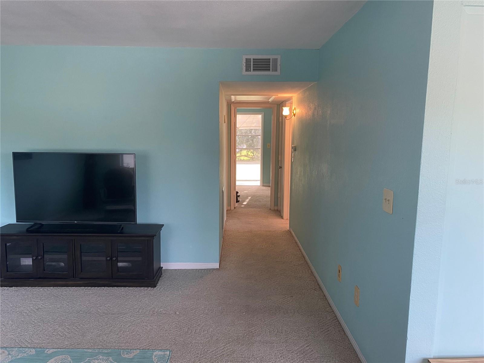 Image 4 of 29 For 11224 82nd Avenue 210