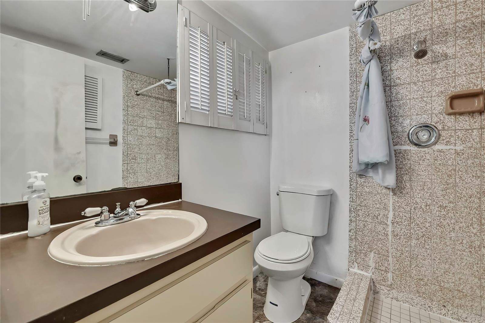 Listing photo id 23 for 4712 Temple Heights Road