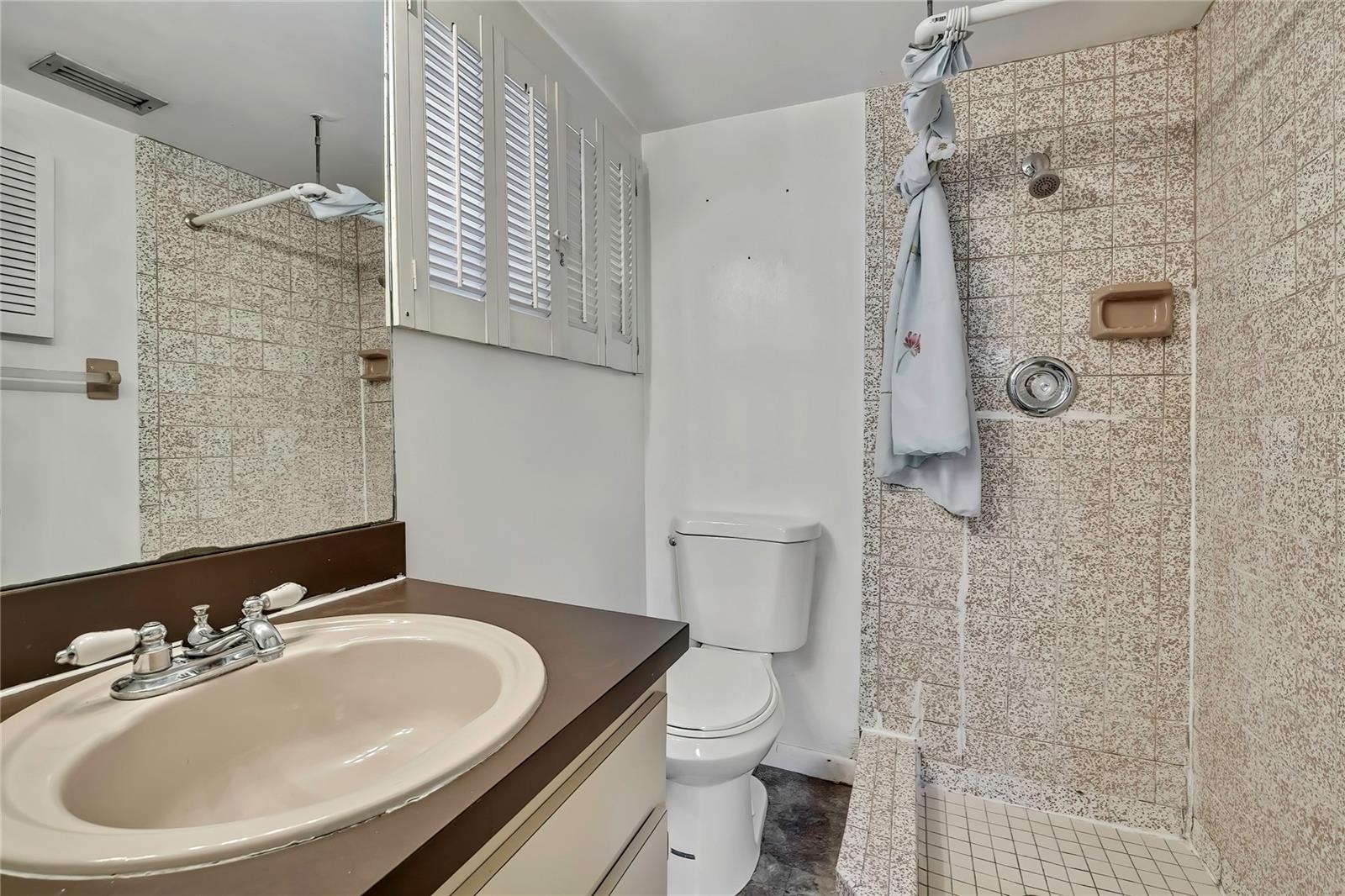 Listing photo id 24 for 4712 Temple Heights Road