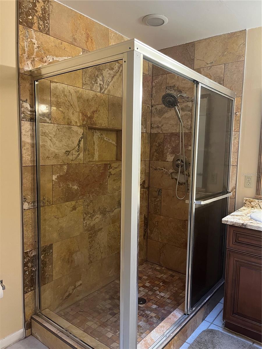 Image 10 of 12 For 13720 Lazy Oak Drive 54