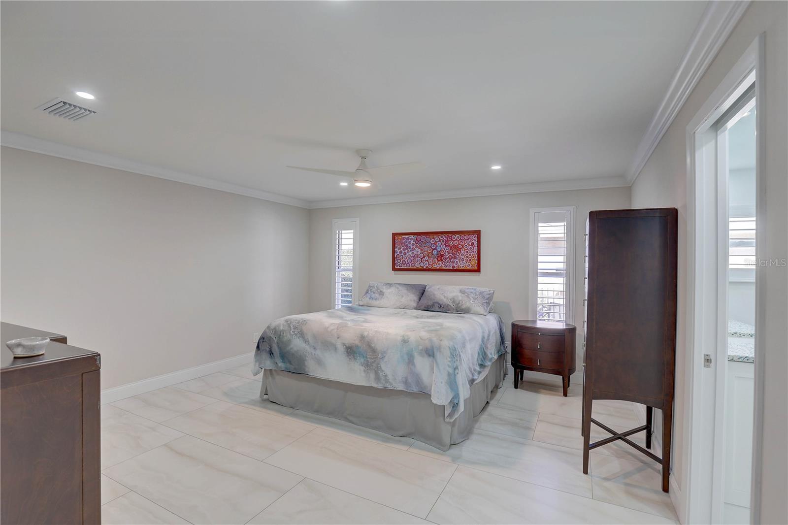 Image 28 of 71 For 4401 43rd Street S