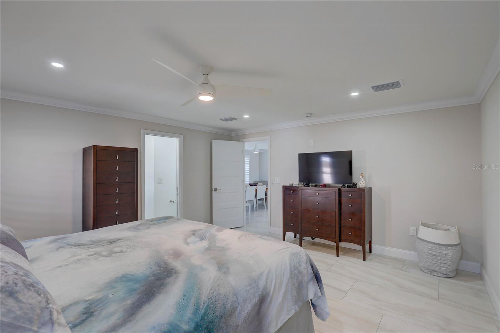 Image 29 of 71 For 4401 43rd Street S