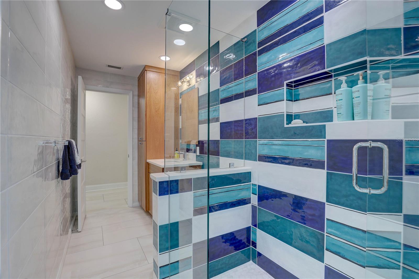 Image 48 of 71 For 4401 43rd Street S