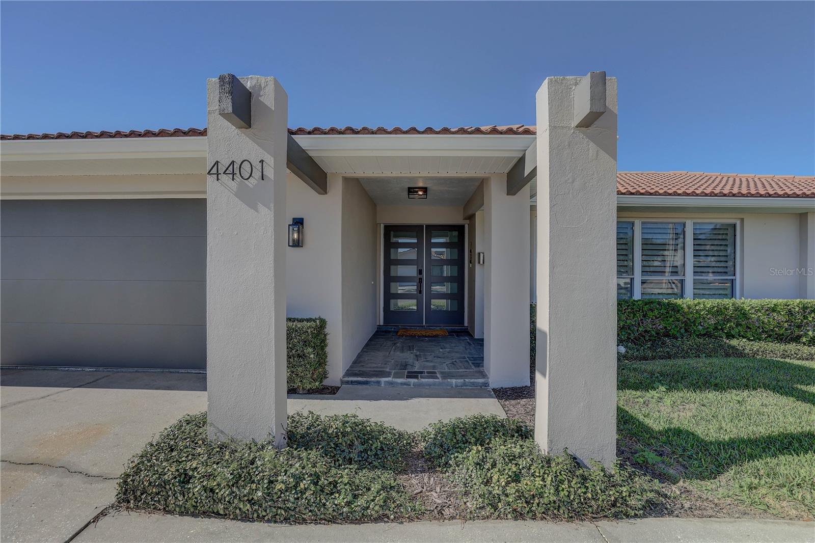 Image 8 of 71 For 4401 43rd Street S