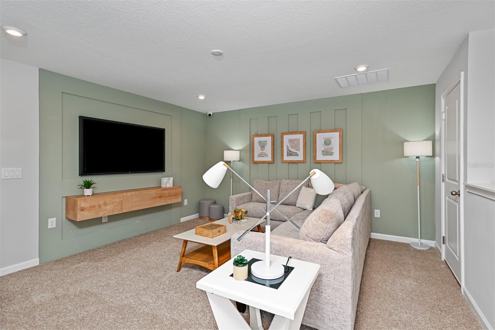 Image 14 of 22 For 1054 Golden Willow Court