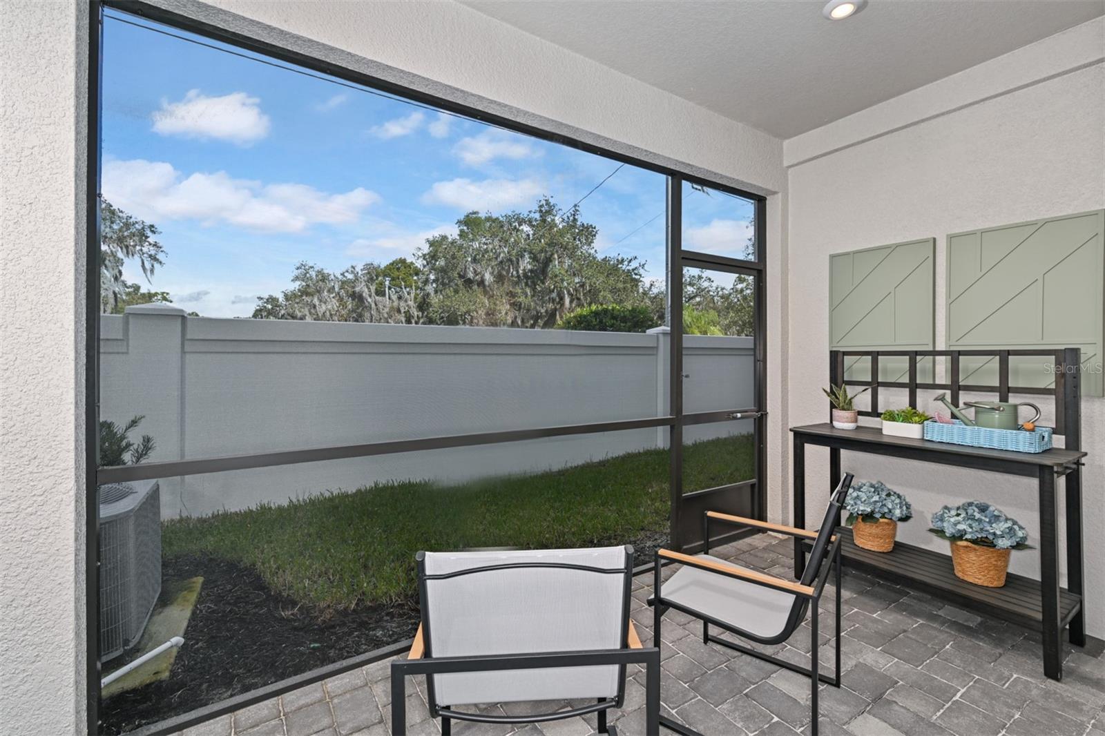 Image 21 of 22 For 1054 Golden Willow Court