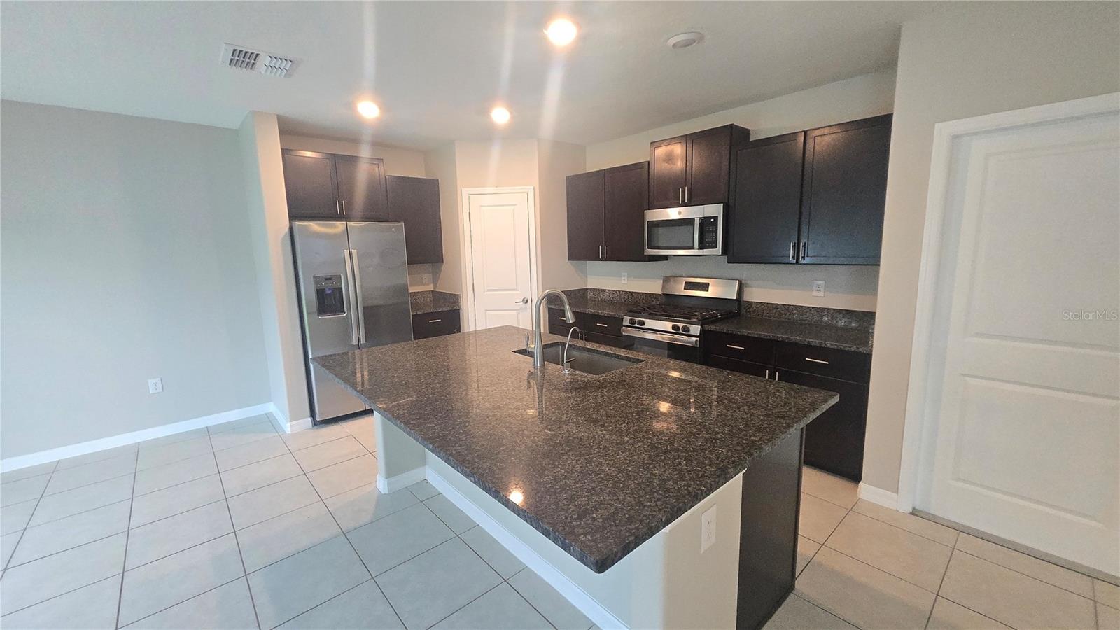 Image 5 of 32 For 10335 Blue Plume Court