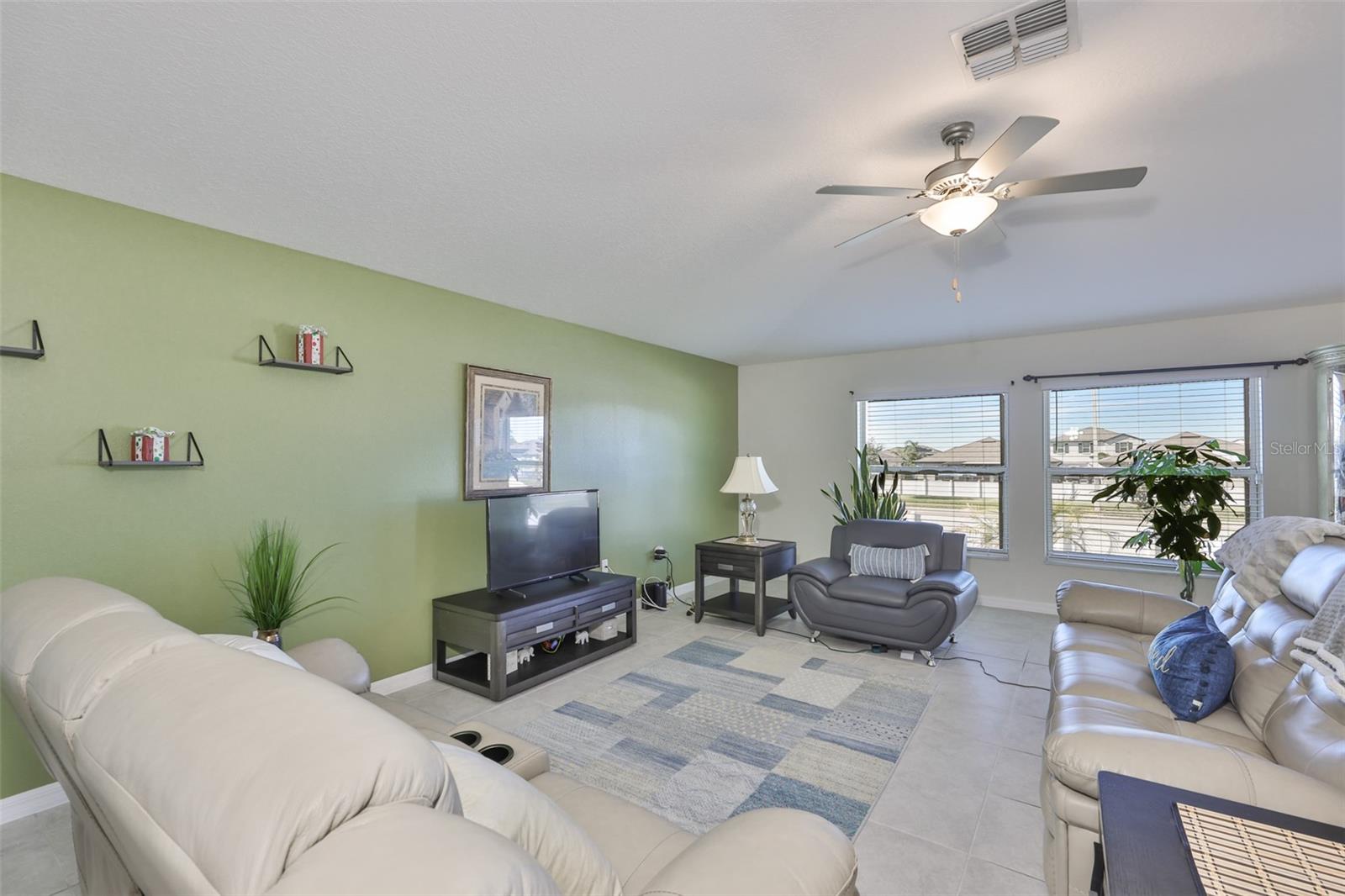 Listing photo id 7 for 13575 Willow Bluestar Loop