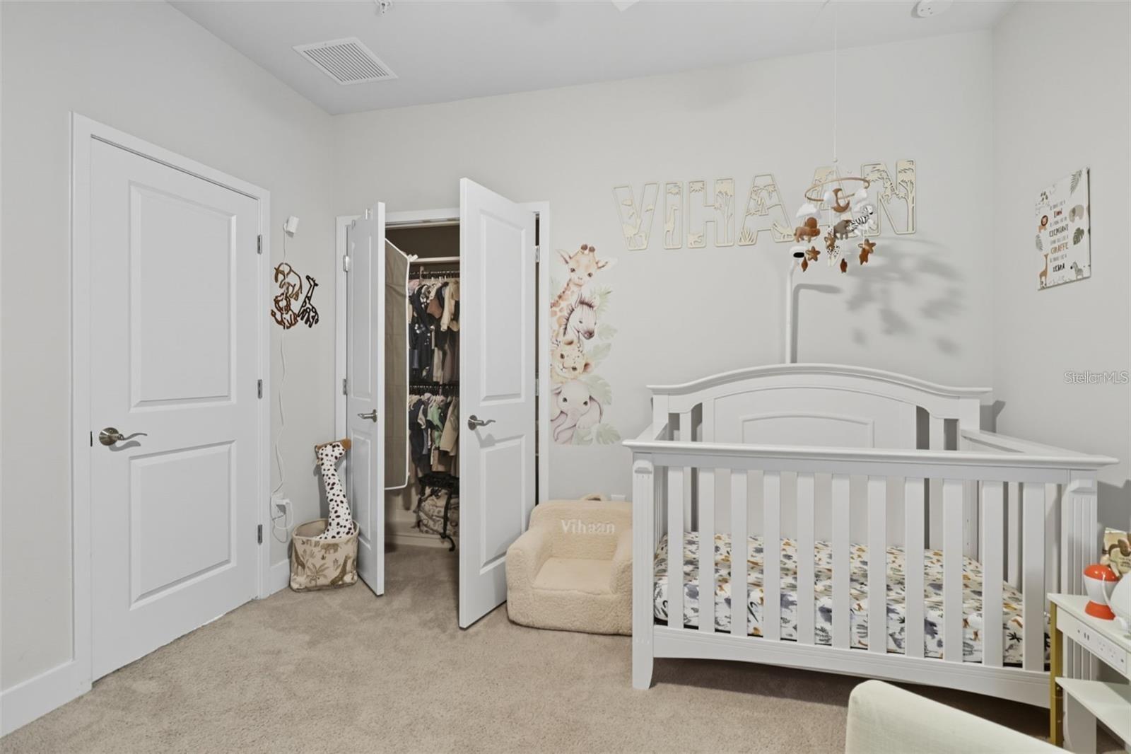 Image 17 of 29 For 2511 Grady Avenue 34