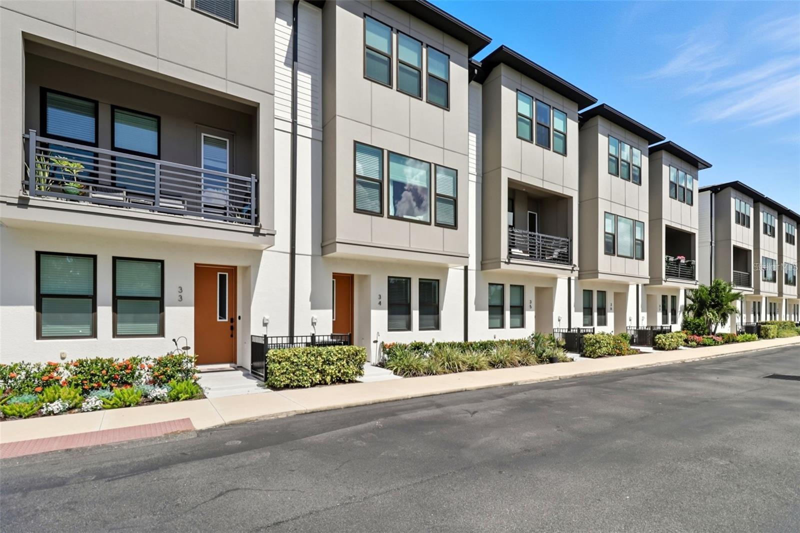 Image 2 of 29 For 2511 Grady Avenue 34