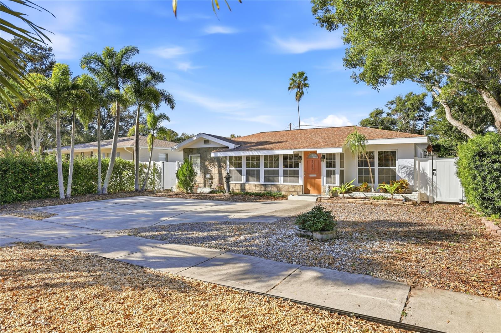 Image 2 of 43 For 1010 45th Street North