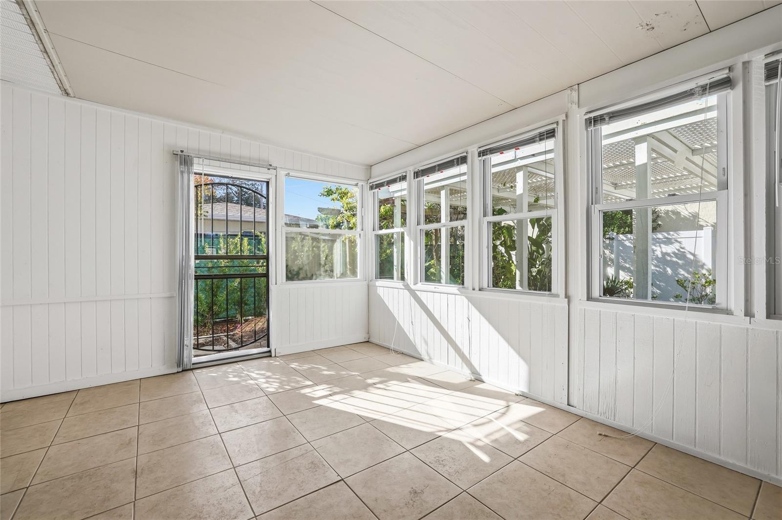 Image 33 of 43 For 1010 45th Street North