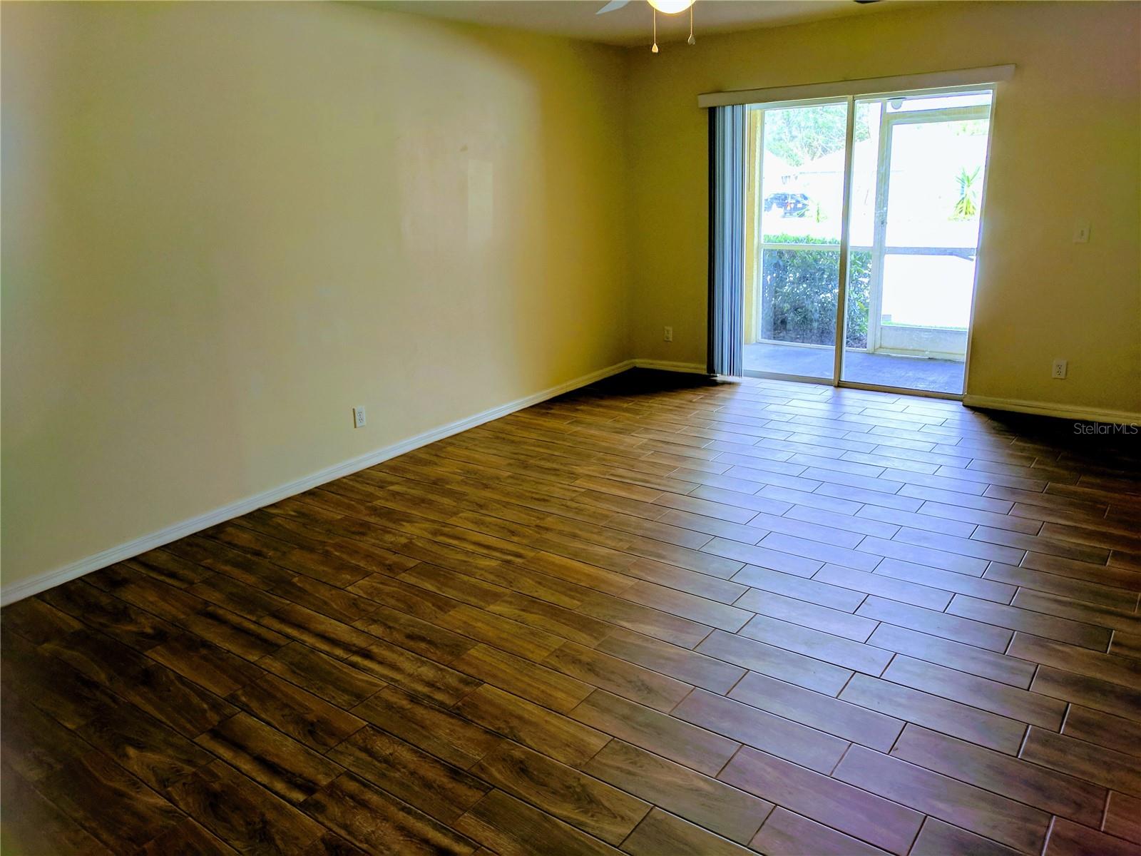 Image 18 of 27 For 3330 Spy Tower Court