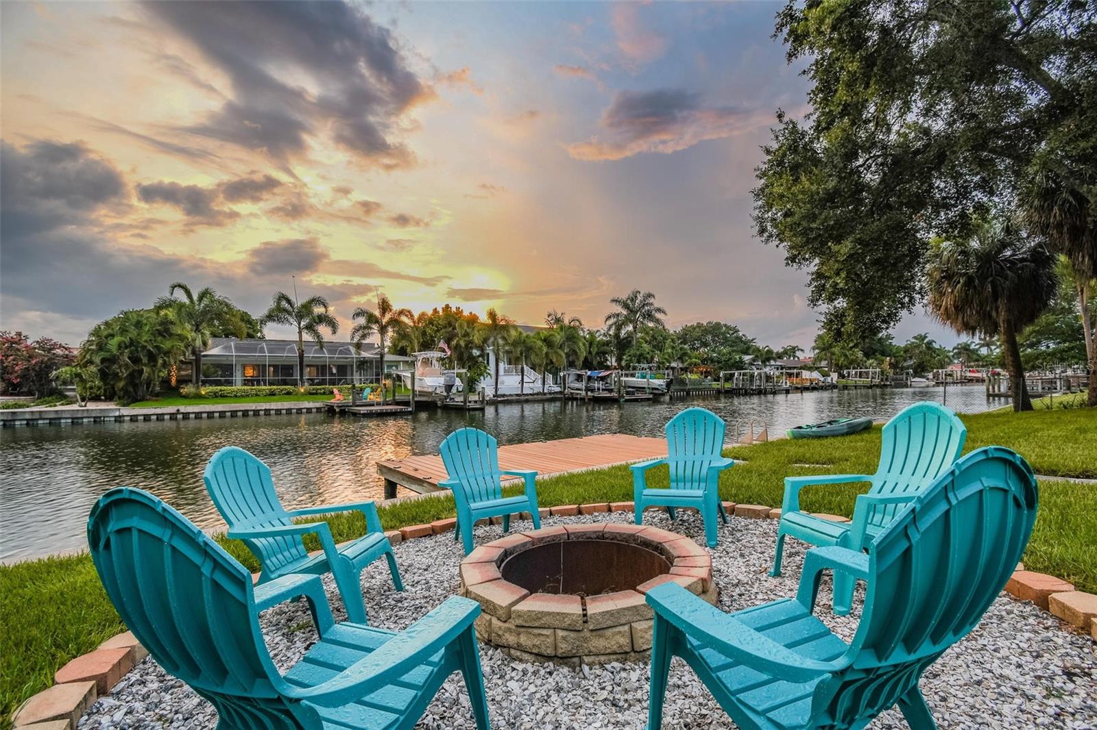 Details for 3922 Fontainebleau Drive, TAMPA, FL 33634