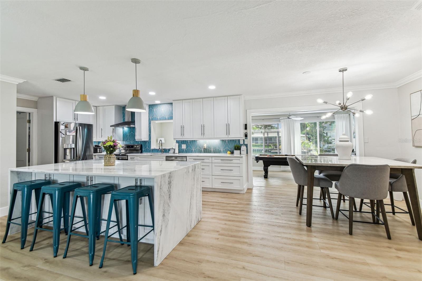 Image 11 of 62 For 3922 Fontainebleau Drive