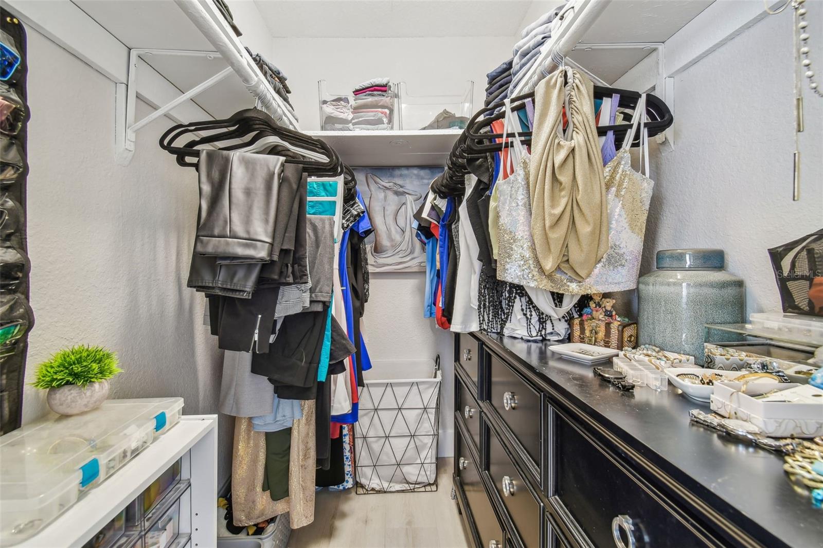 Image 27 of 62 For 3922 Fontainebleau Drive