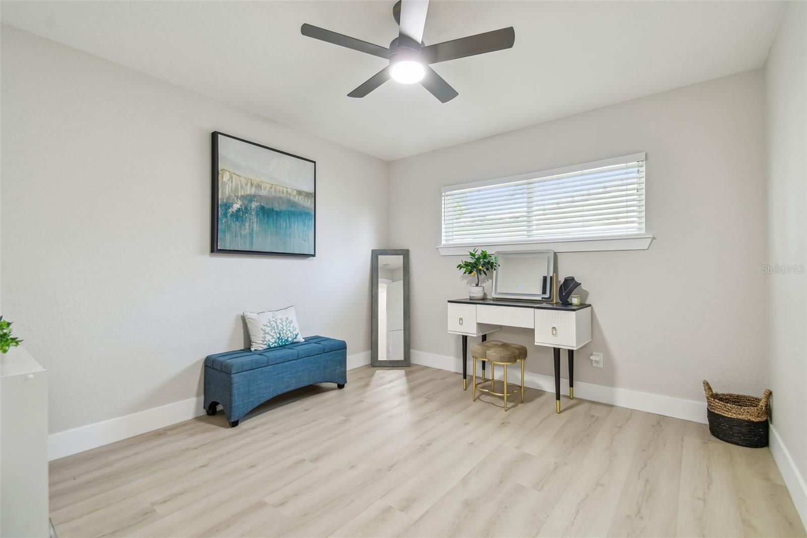 Image 28 of 62 For 3922 Fontainebleau Drive