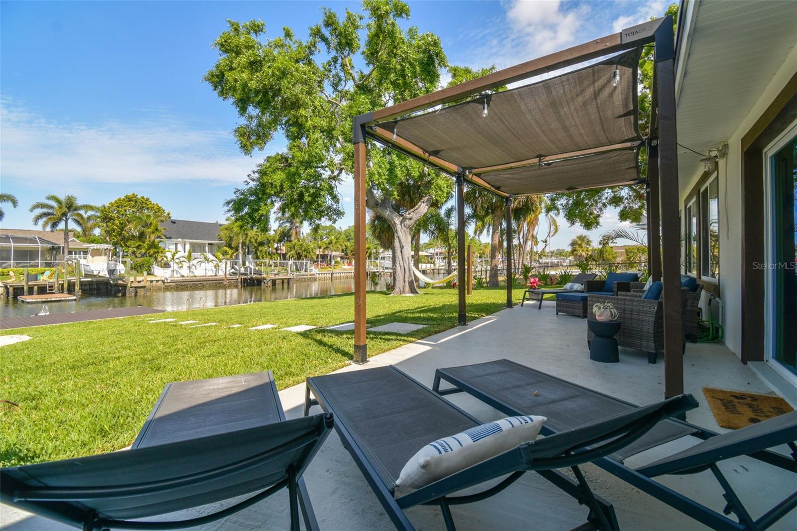 Image 40 of 62 For 3922 Fontainebleau Drive