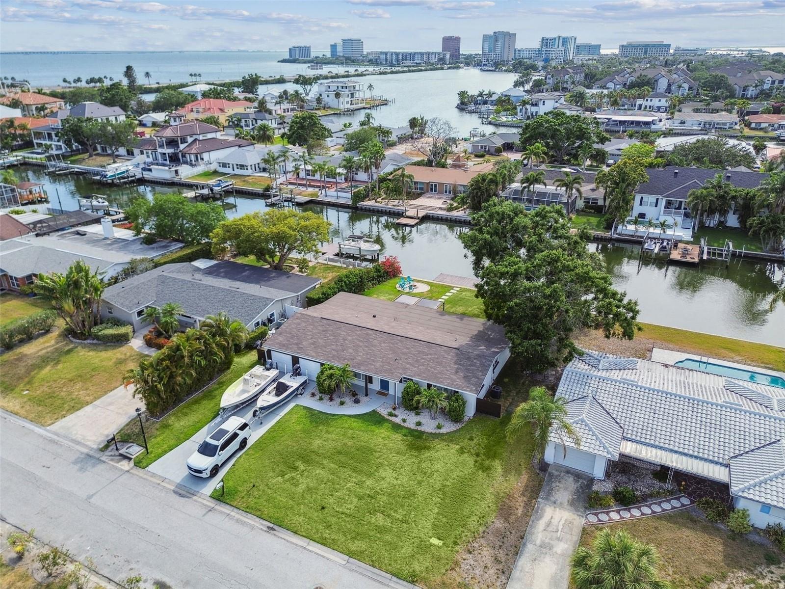 Image 52 of 62 For 3922 Fontainebleau Drive