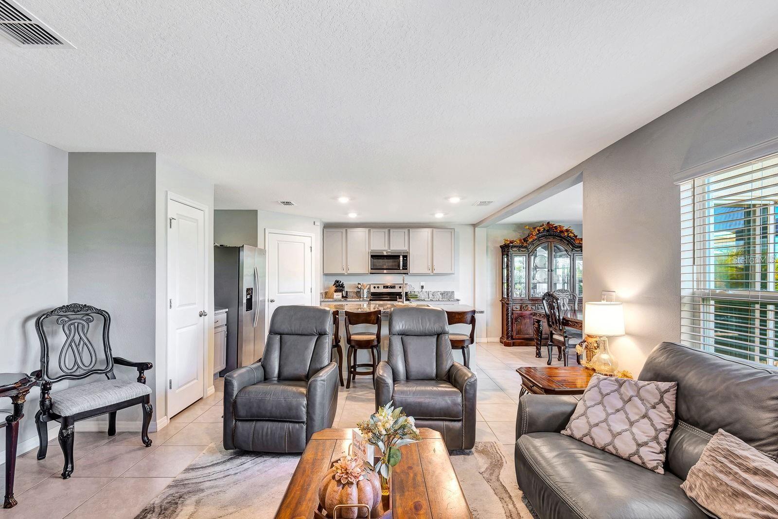 Image 12 of 41 For 2942 Rock Sound Street