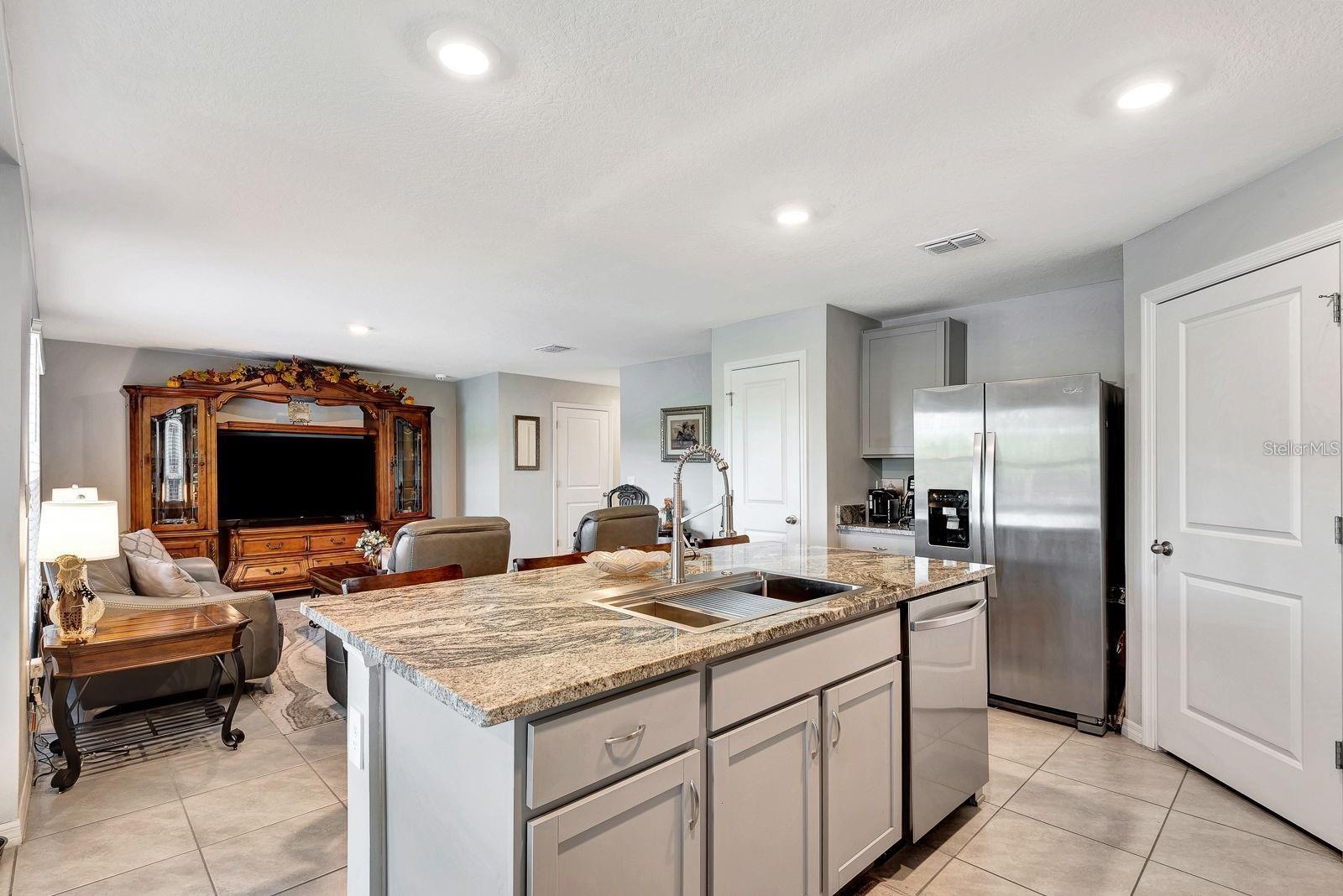 Image 19 of 41 For 2942 Rock Sound Street