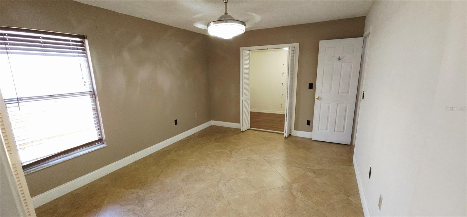 Image 14 of 27 For 4703 Cypress Tree Drive