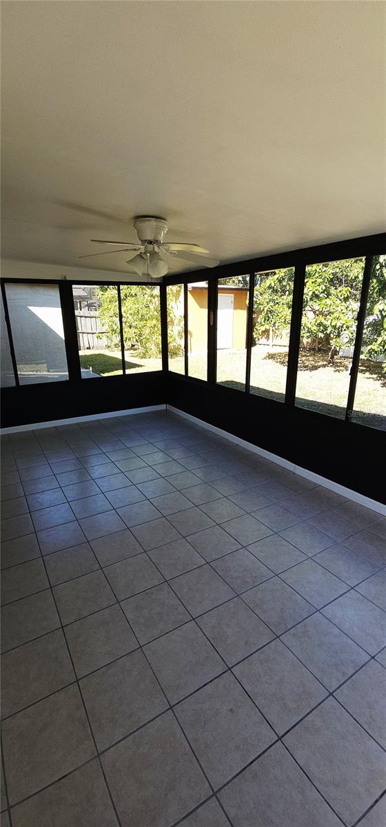 Image 19 of 27 For 4703 Cypress Tree Drive