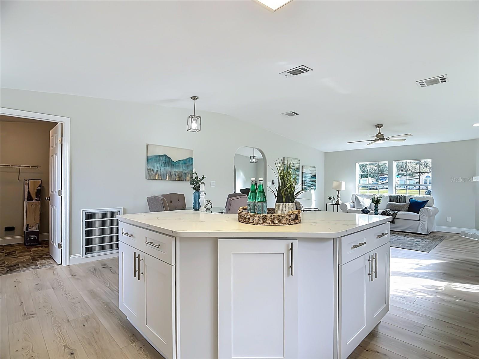 Image 15 of 34 For 5221 R M D Avenue